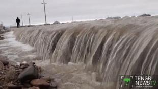 Southern Kazakhstan fighting back floodwater