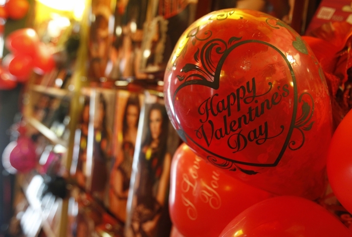Valentines Day decorations are seen at a sex shop in Warsaw. ©REUTERS/Peter Andrews