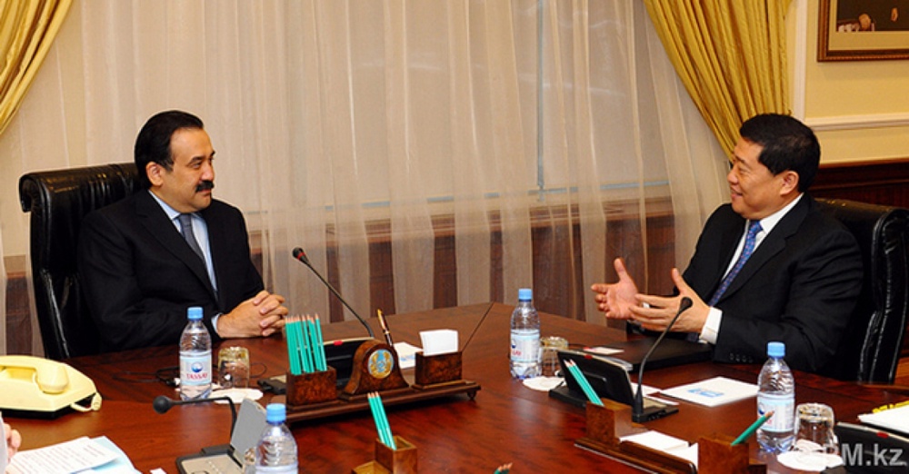 PM Karim Massimov meeting Vice President of Asian Development Bank Xiaoyu Zhao. Photo courtesy of pm.kz 
