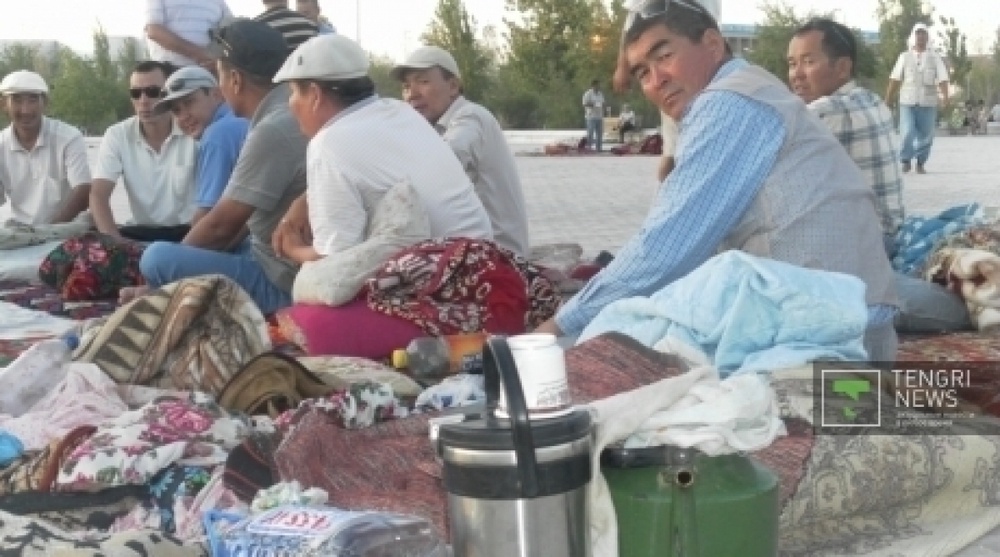 Strikers in Zhanaozen. Summer 2011