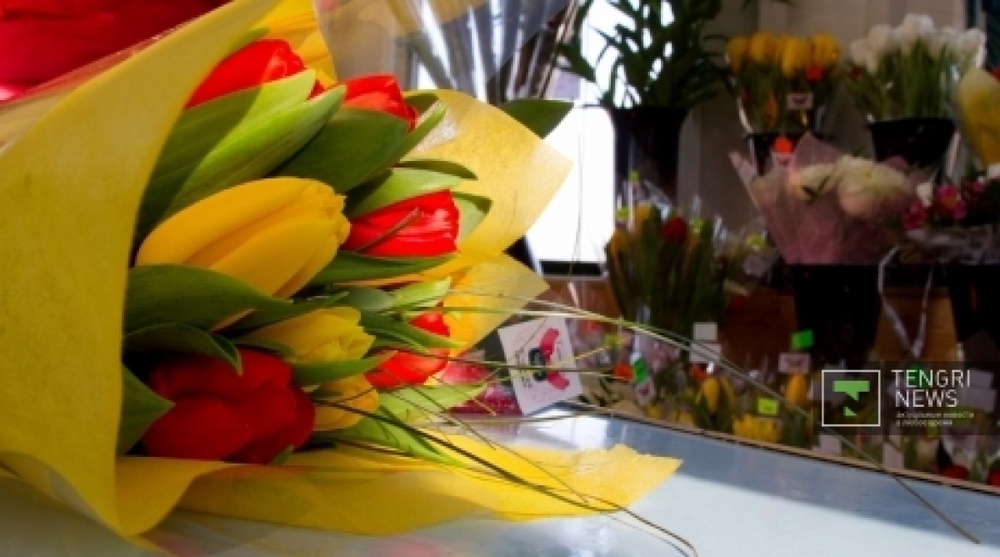 Flowers in Astana will go up by 300-500 tenge. ©Danial Okassov