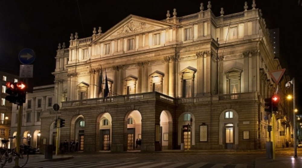 La Scala theater. Photo courtesy of italia-about.ru
