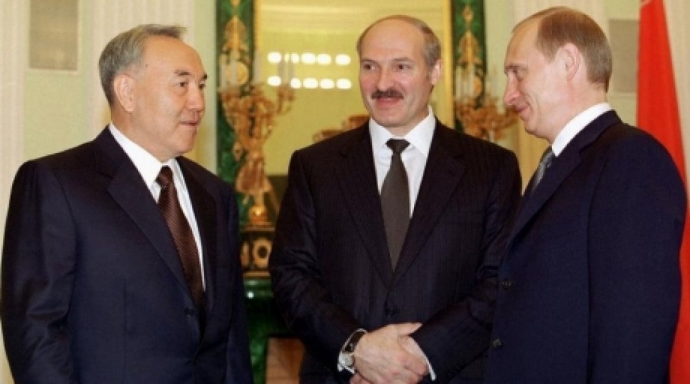 Kazakhstan President Nursultan Nazarbayev (L), President of Belarus Aleksander Lukashenko (C) and President of Russia Vladimir Putin (R). ©REUTERS
