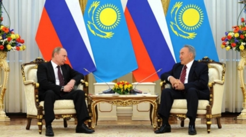 Kazakhstan’s President Nursultan Nazarbayev meeting his Russian counterpart Vladimir Putin