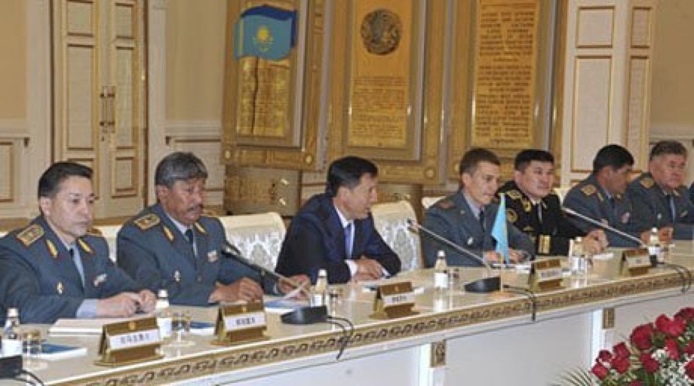 The meeting of Kazakhstan Defense Minister with Vice-Chairman of the Central Military Commission of China. ©mod.gov.kz