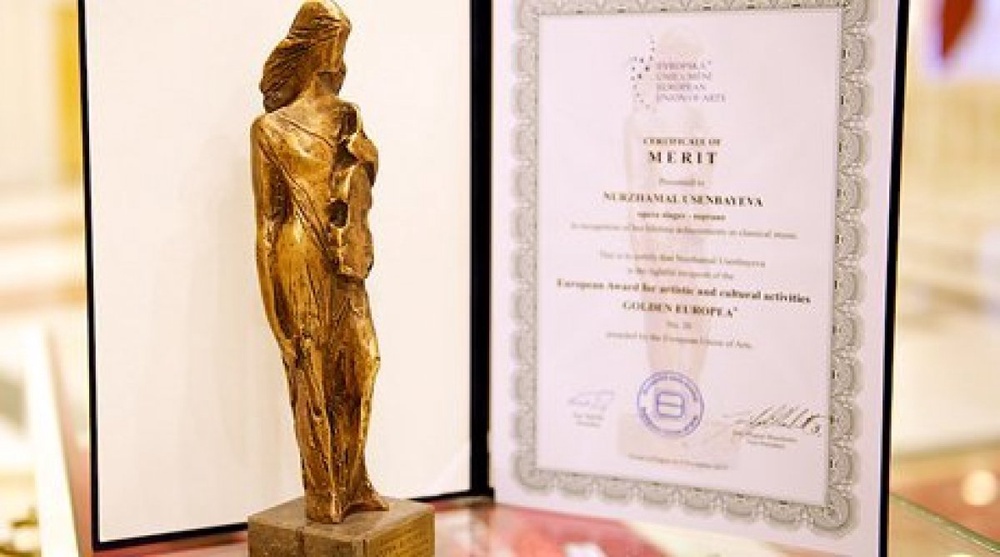 Nurzhamal Usenbayeva from Kazakhstan receives Golden Europea