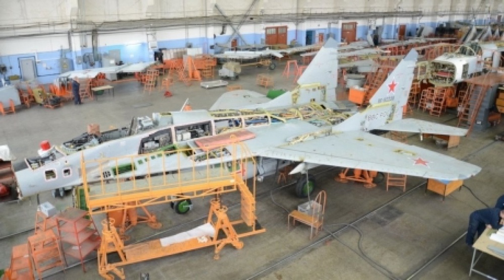 The shop of the 514 aircraft-repairing plant. ©arz514.ru