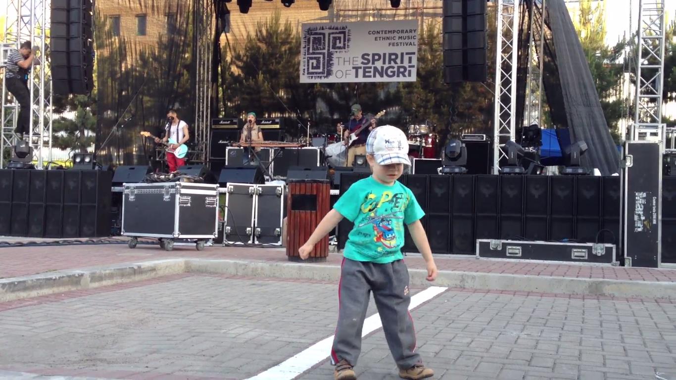 Namgar soundcheck at The Spirit of Tengri fest leaves no one indifferent