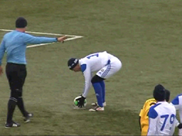 Strong wind has obstructed the player from shooting a penalty in Tobol vs Astana game in Kazakhstan.