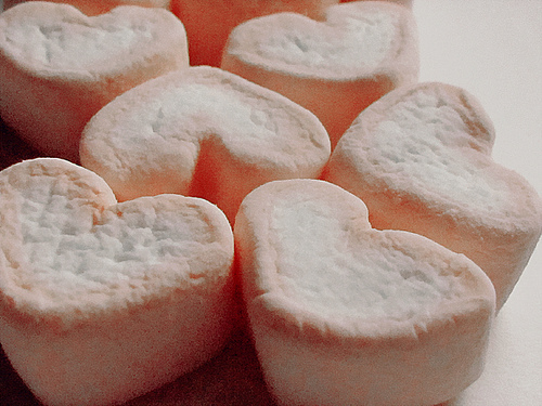 Marshmallow hearts. Photo courtesy of cutestfood.com