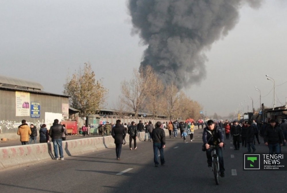 The fire at the flea market in Almaty. 
©Vladimir Prokopenko