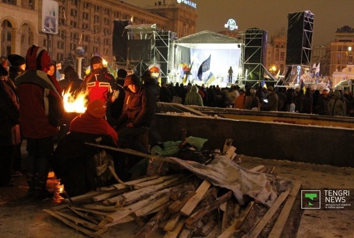 Opposition leaders asked women and children to leave Maidan. ©Vladimir Prokopenko
