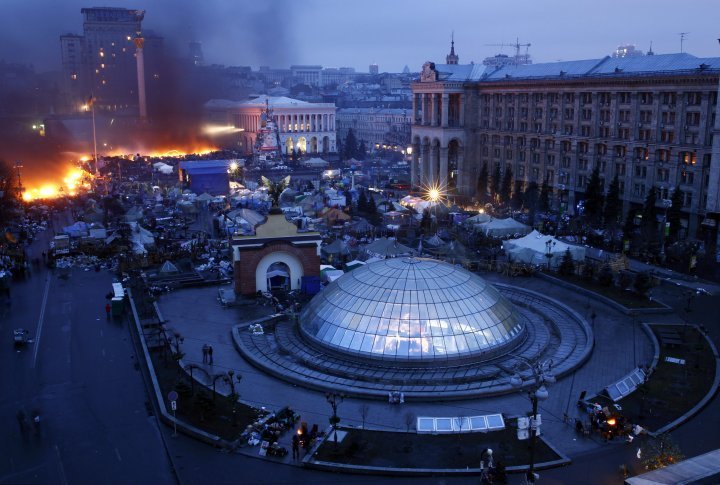 Smoke and fire at the Maidan barricades. ©Reuters