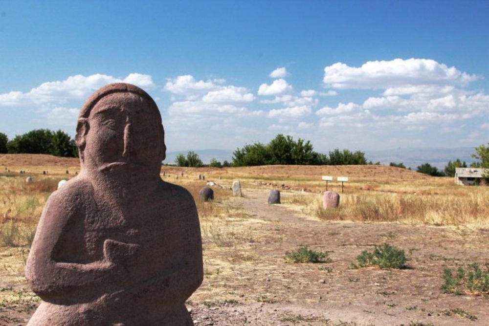 Ancient sculptures in Kyrgyzstan.
©Vladimir Prokopenko