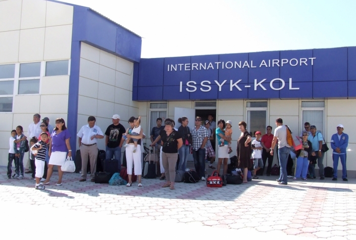 The international airport is servicing only one flight: Almaty-Tamchi-Almtay twice a week. ©Roza Yesenkulova