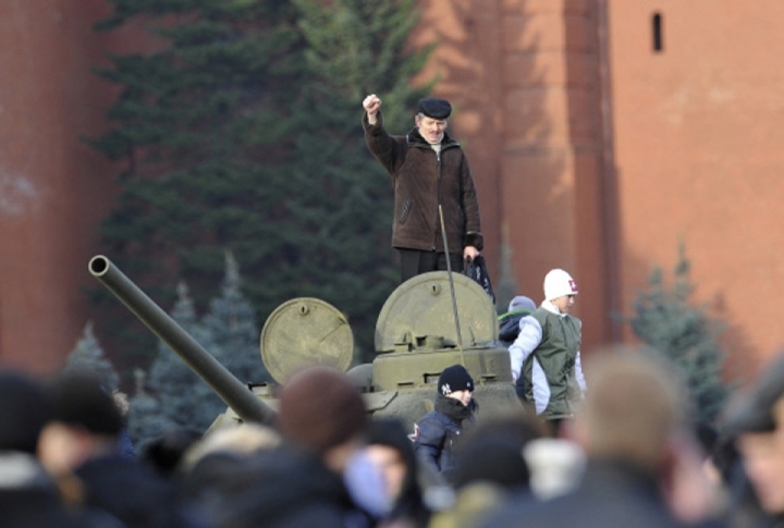 Demonstrations timed to 70th anniversary of the Red Square parade. ©RIA Novosti