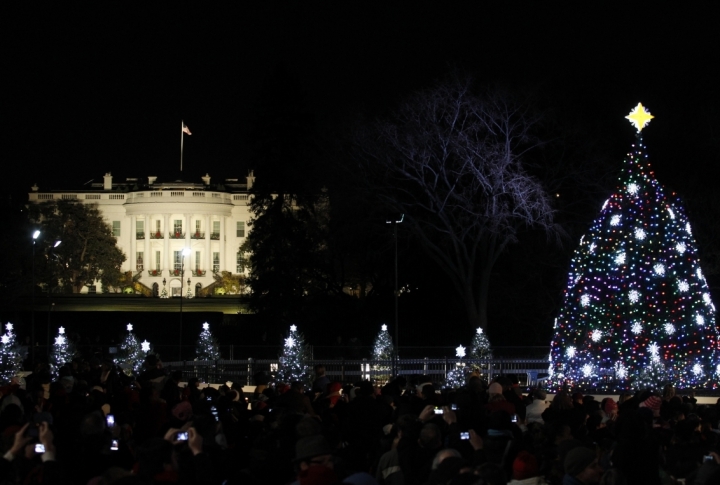 The National Christmas Tree in front of the White House in Washington, USA. ©REUTERS\Molly Riley