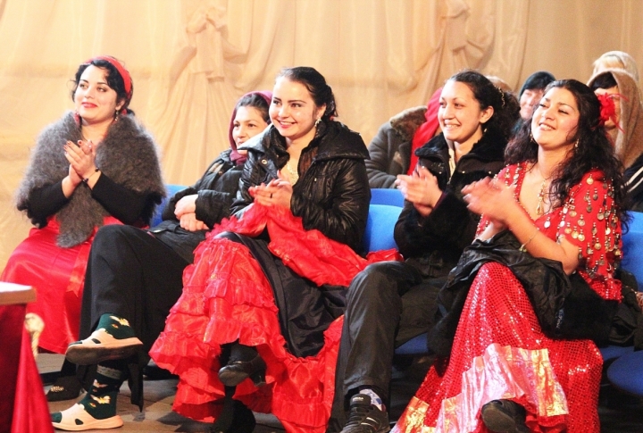 Women created their gypsy band. Women try to keep the smiles on their faces despite of the 10-15 years of prison that is still ahead of them. <br>Photo by Aizhan Tugelbayeva©