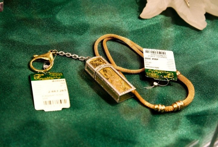 Gold USB flash disc. Price: 2.7 million tenge ($18 thousand). Photo by Danial Okassov©