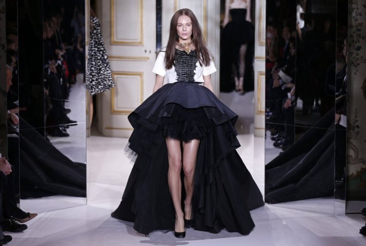 Collection of French designer Alexis Mabille. ©REUTERS