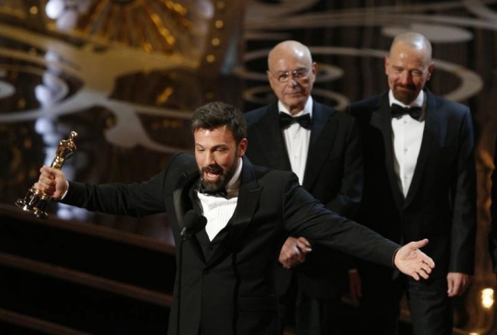 Ben Affleck receiving Oscar. ©REUTERS