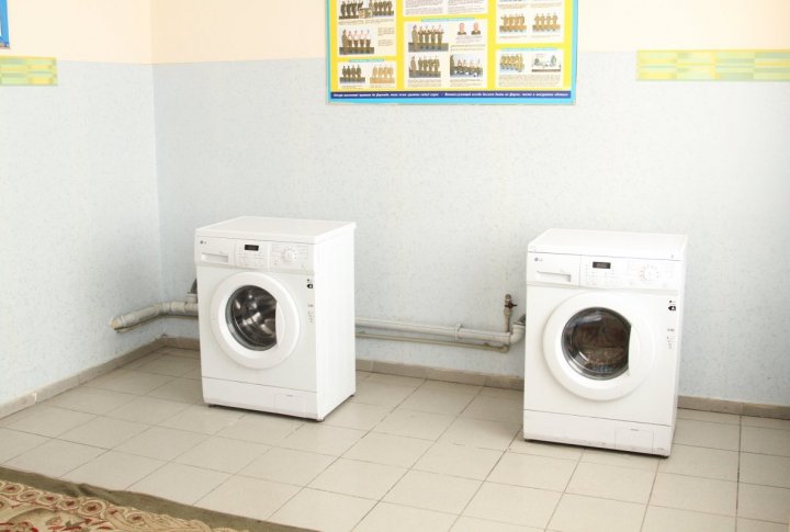 According to General-Major Almaz Dzhumakeyev, the soldiers now wash their clothes in automatic washing machines. Photo by Marat Abilov©