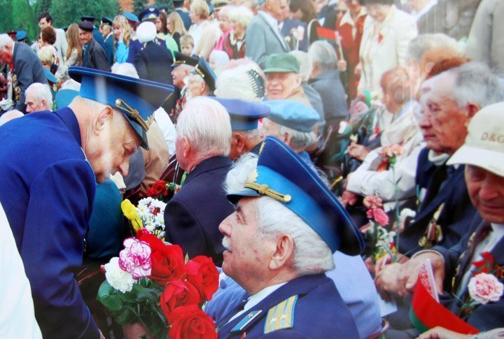 Veterans in the Brest Fortress. May 9, 2010.