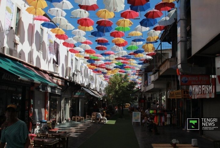 Umbrella street in Antalya. Photo by Vladimir Prokopenko©