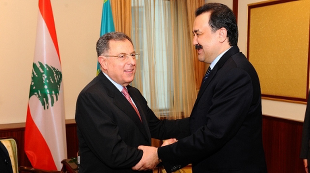 Karim Massimov met with deputy of Lebanese Parliament Fuad Siniora (L). Photo courtesy of flickr.com