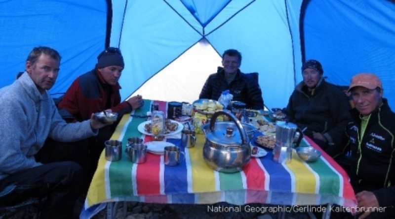 Maksut Zhumayev's team at the table. ©National Geographic\Gerlinde Kaltenbrunner