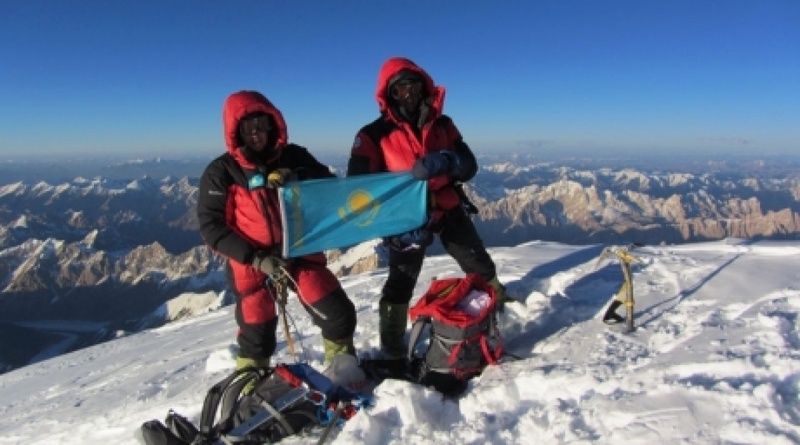 Maksut Zhumayev and Vassiliy Pivtsov on top of K2. ©National Geographic\Maxut Zhumayev