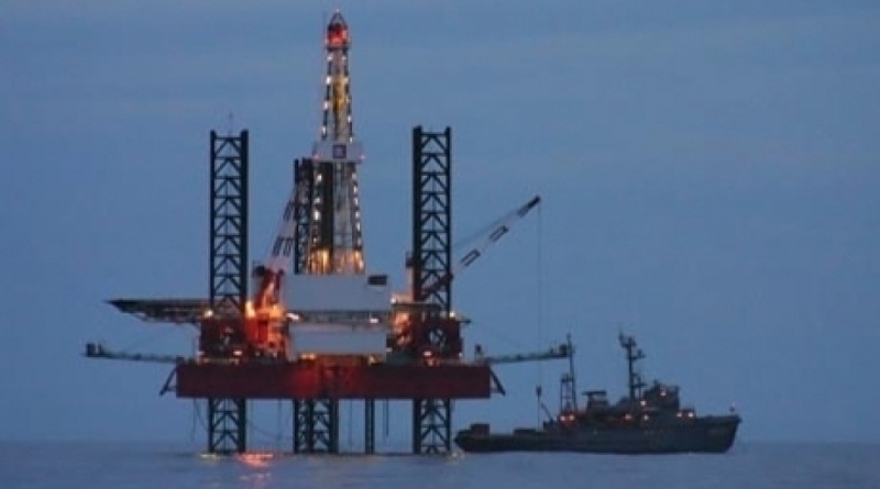 Oil-producing platform in the Caspian Sea. ©RIA Novosti