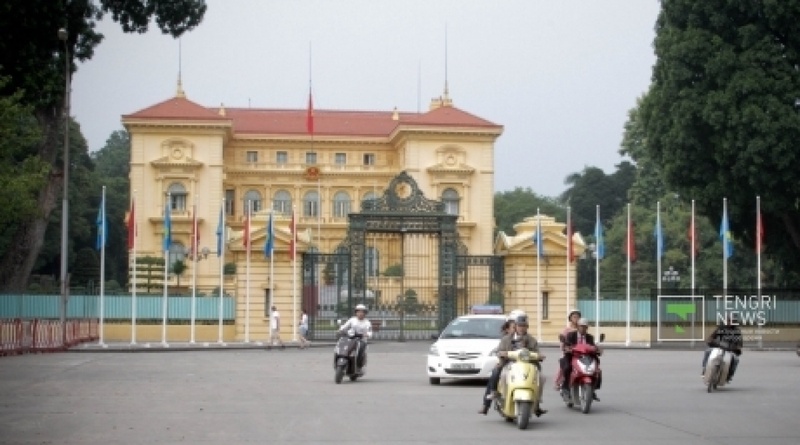 President's palace in Hanoi. ©Danial Okassov
