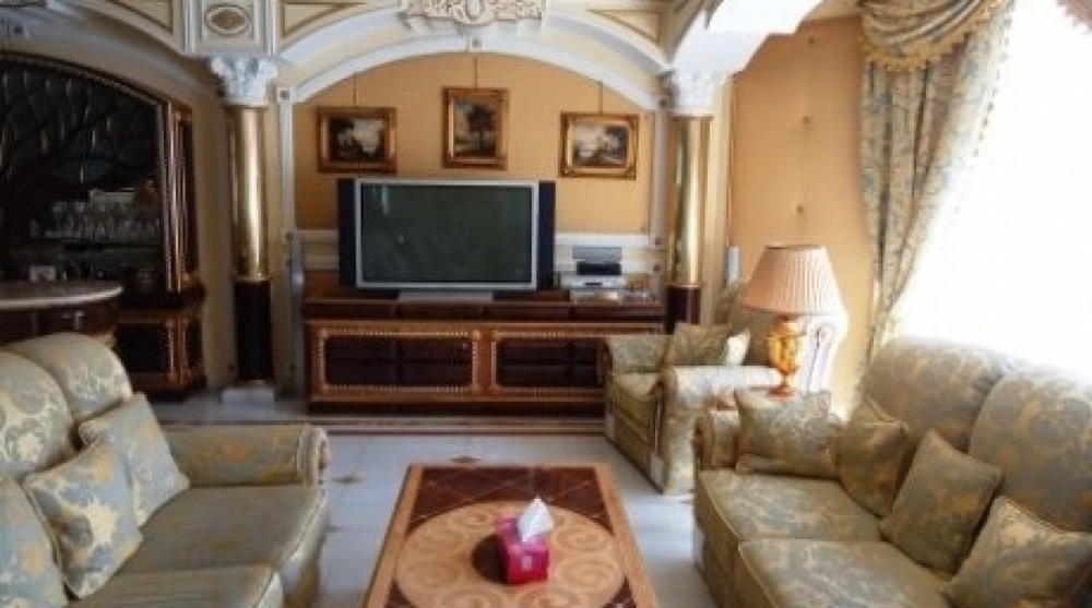 The area of the living room in the most expensive apartment in Almaty is 85 square meters. Photo courtesy of  krisha.kz