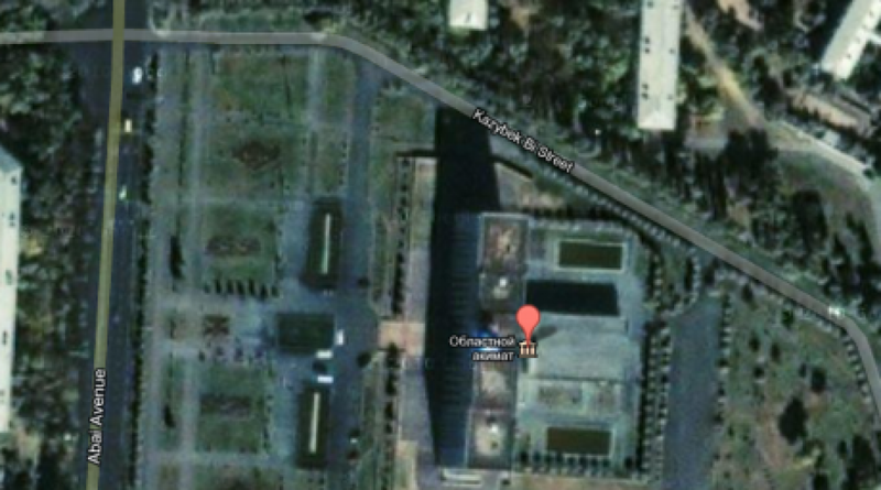 Location of the blast at the crossing of Abay and Kazybek Bi near the oblast administration building.