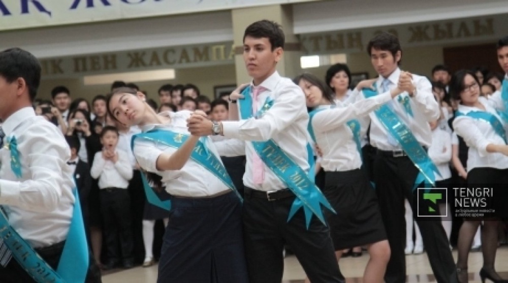 The prom at Nazarbayev Intellectual School. Photo by  Danial Okassov©