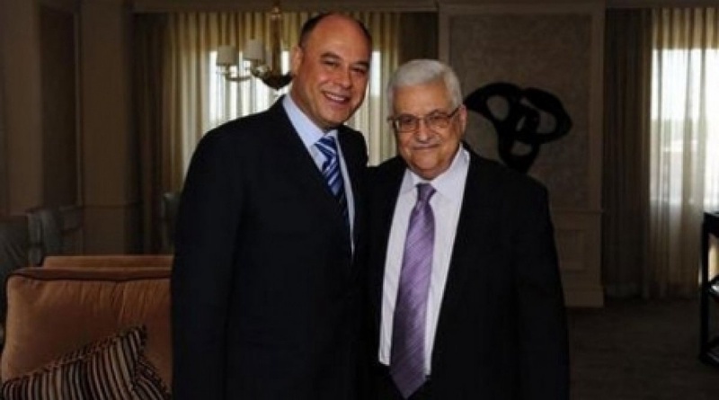 Issam Hourani and Mahmoud Abbas. Photo courtesy of challahhuakbar.blogspot.com