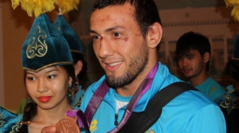 Kazakhstan Greco-Roman wrestler Daniyal Gajiyev with his bronze medal. ©Vesti.kz