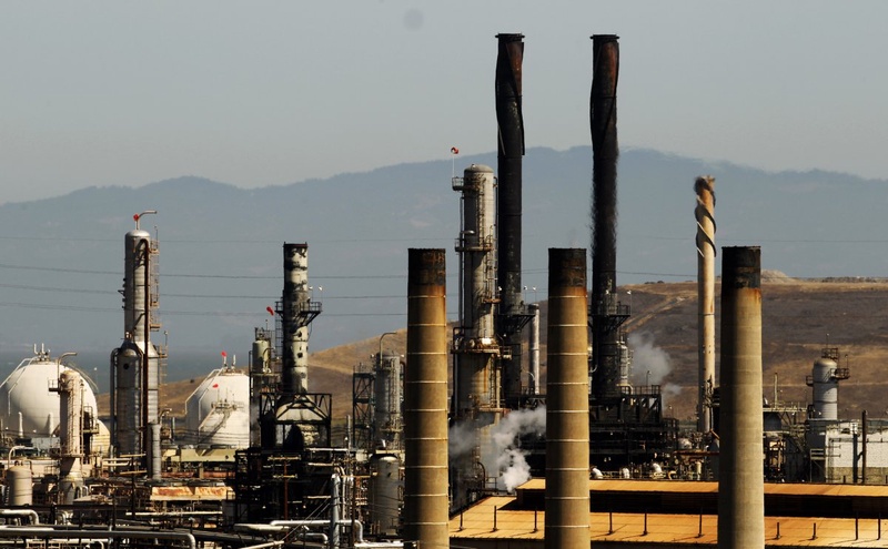 Chevron Corp's refinery. ©REUTERS/Robert Galbraith 