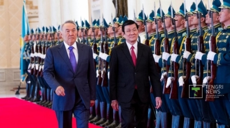 President of Kazakhstan Nursultan Nazarbayev (L) and President of Vietnam Truong Tan Sang (R). Photo by Danial Okassov©