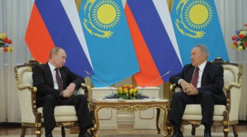 Russia's President Vladimir Putin (L) and Kazakhstan President Nursultan Nazarbayev (R). ©RIA Novosti