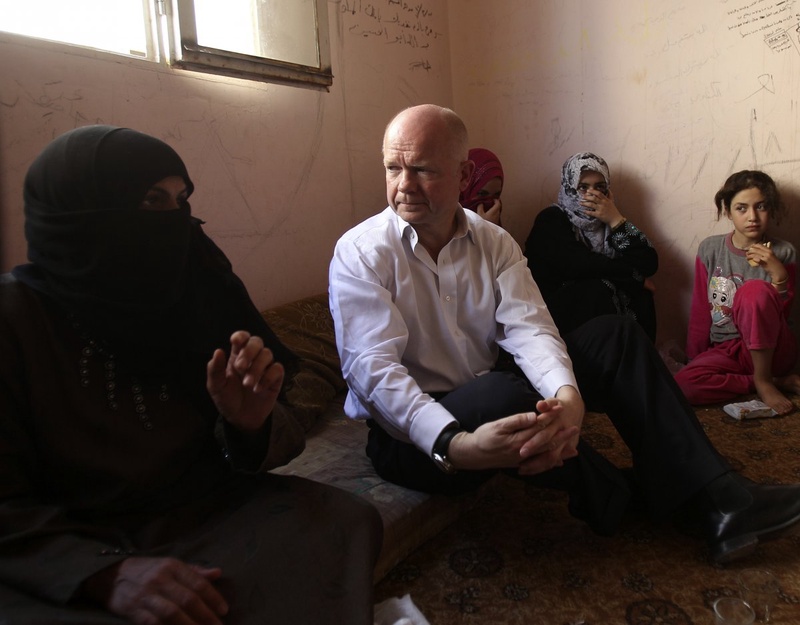 British FM Hague visits Syrian refugees. ©REUTERS