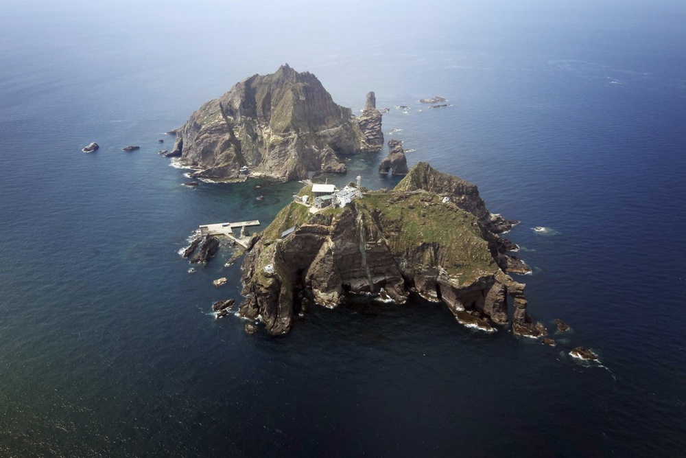 A set of remote islands called Dokdo in Korean and Takeshima in Japanese. ©REUTERS