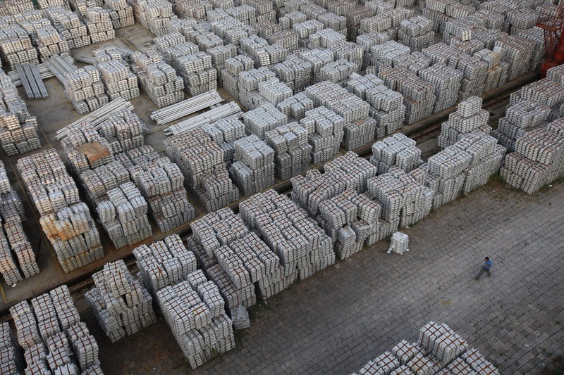 Aluminium ingots depot. ©REuTERS
