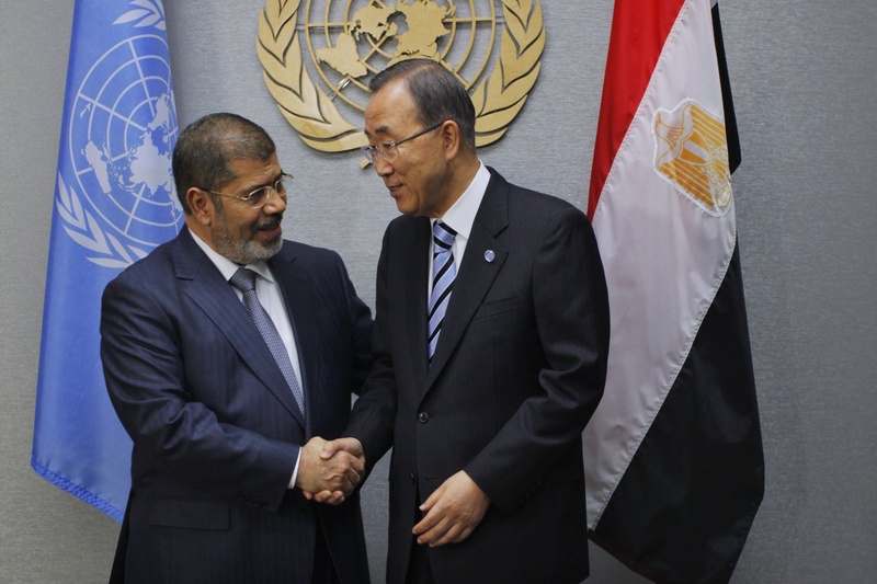 UN Secretary General Ban Ki-moon (R) and Egypt's President Mohamed Mursi. ©REUTERS