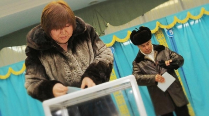 Kazakhstan citizens voting in the elections. Photo by Danial Okassov©