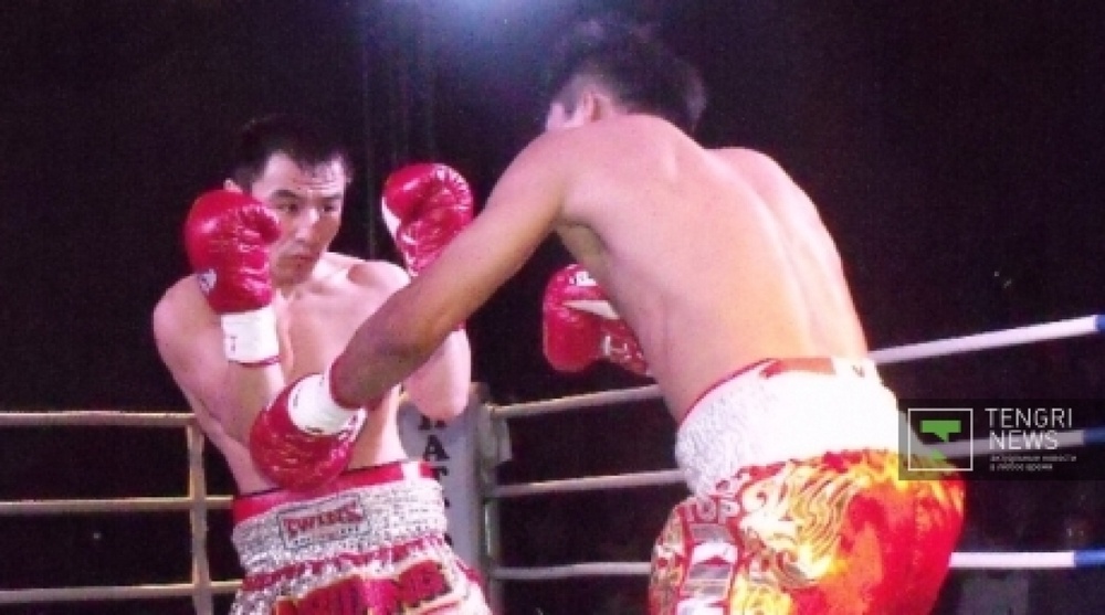 The fight between Zhanat Zhakiyanov and a boxer from Thailand