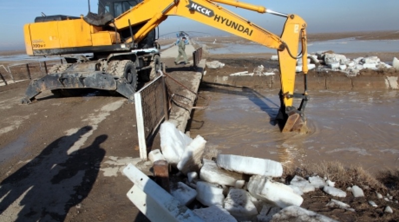 Flood-preventive works in South Kazakhstan. Photo courtesy of pm.kz