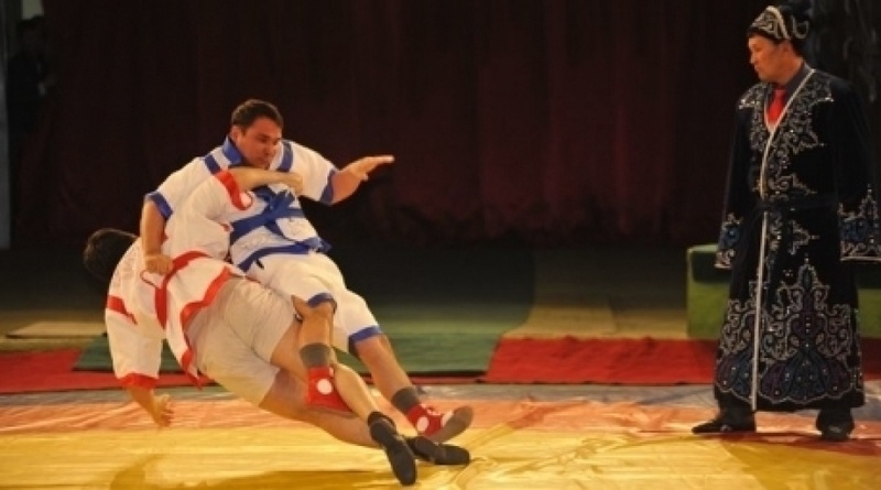 Kazakha Kures (Kazakh Wrestling). Photo courtesy of nv.kz