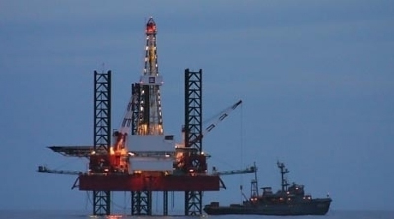 Oil well at the Caspian Sea. ©RIA Novosti